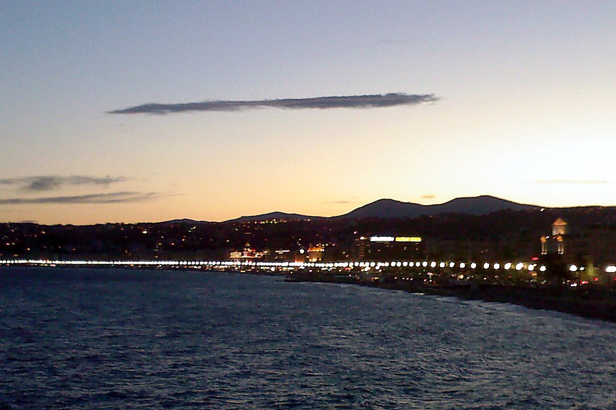 尼斯海岸暮色